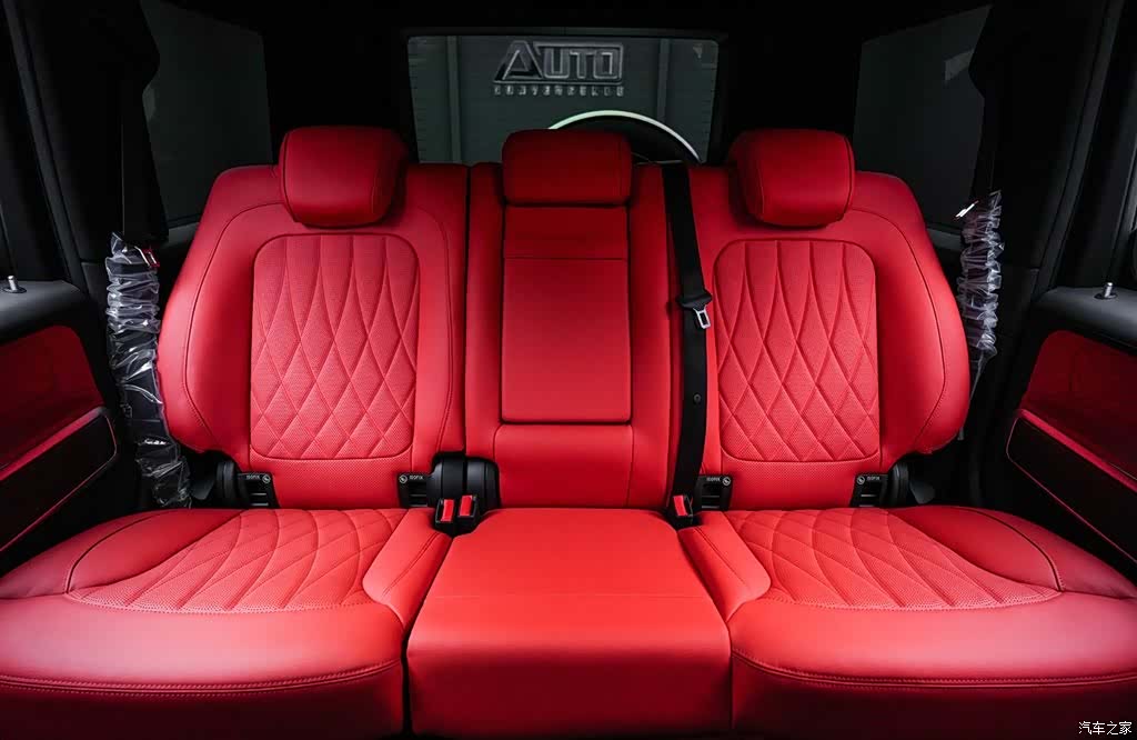 Mercedes-Benz G-Class, 2026 14