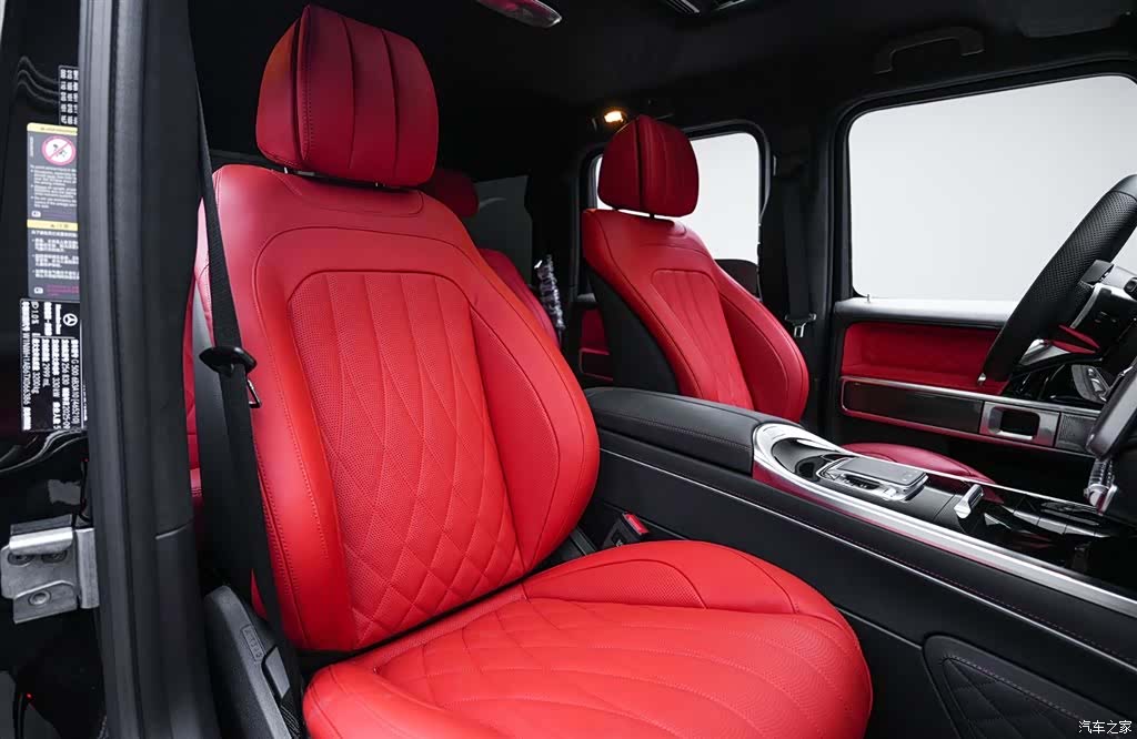Mercedes-Benz G-Class, 2026 12