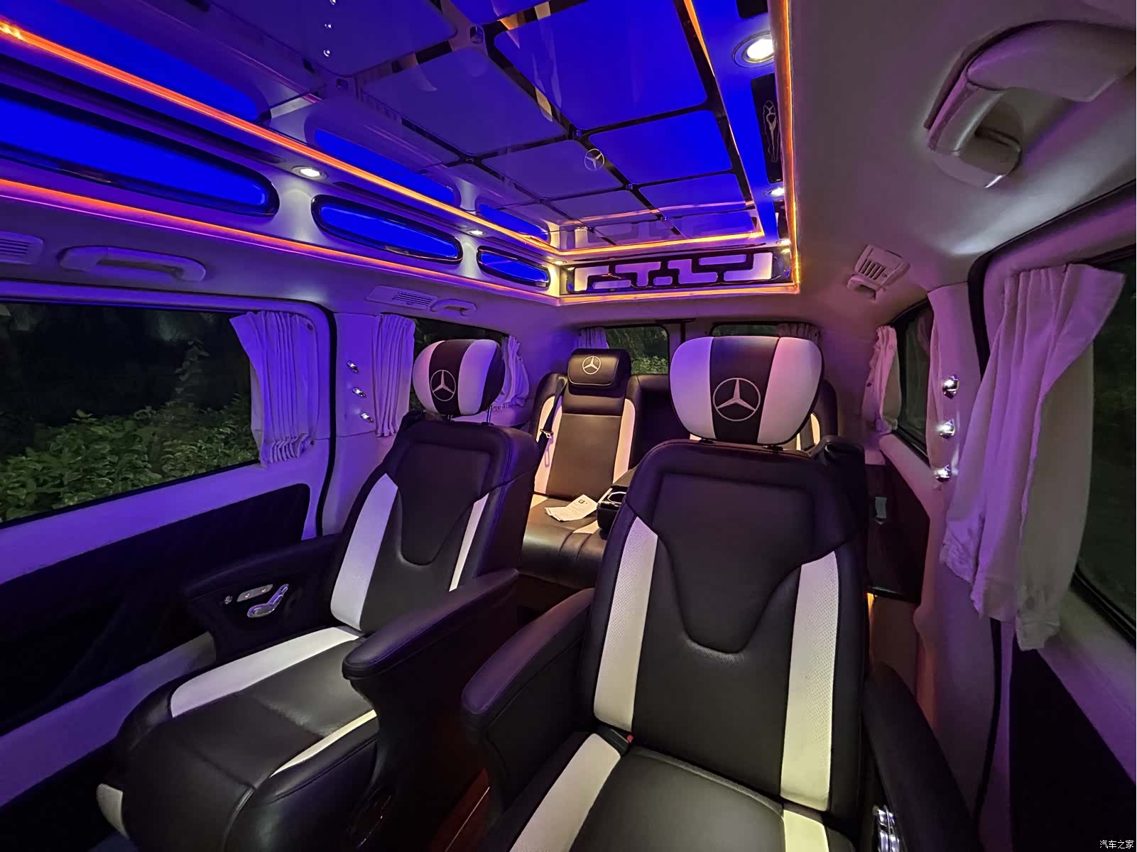 Mercedes-Benz V-Class, 2018 9