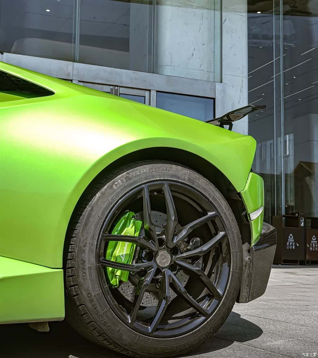 Lamborghini Huracán, 2014 6