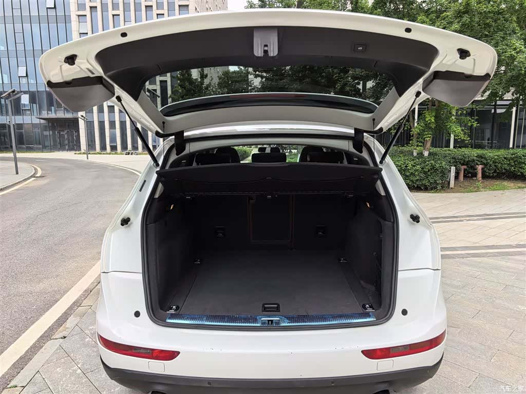 Audi Q5, 2015 24