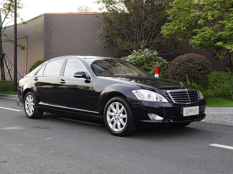 Mercedes-Benz S-class Mercedes-Benz S-class