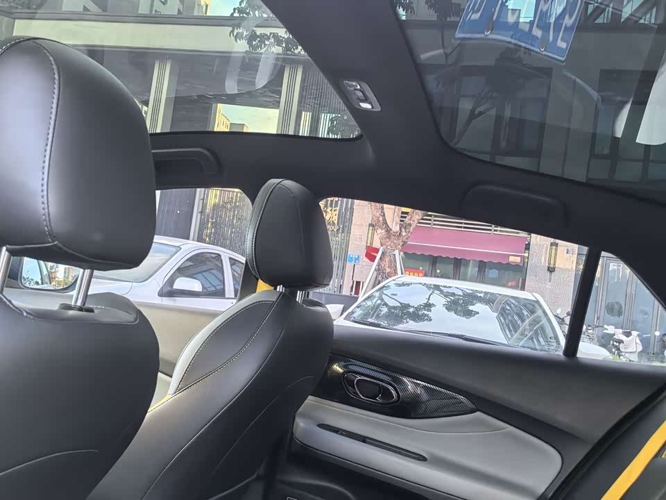 Trumpchi Shadow Leopard