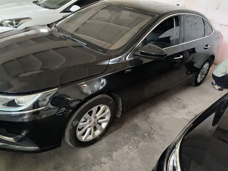 Roewe i6