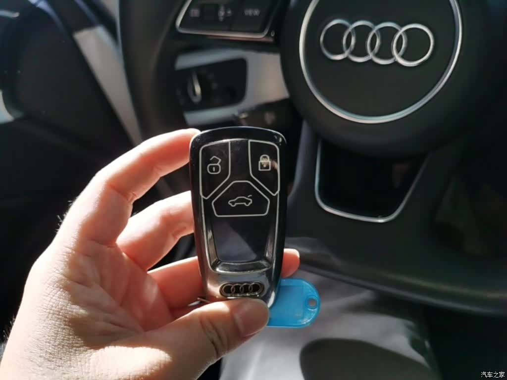 Audi A4L, 2022 9