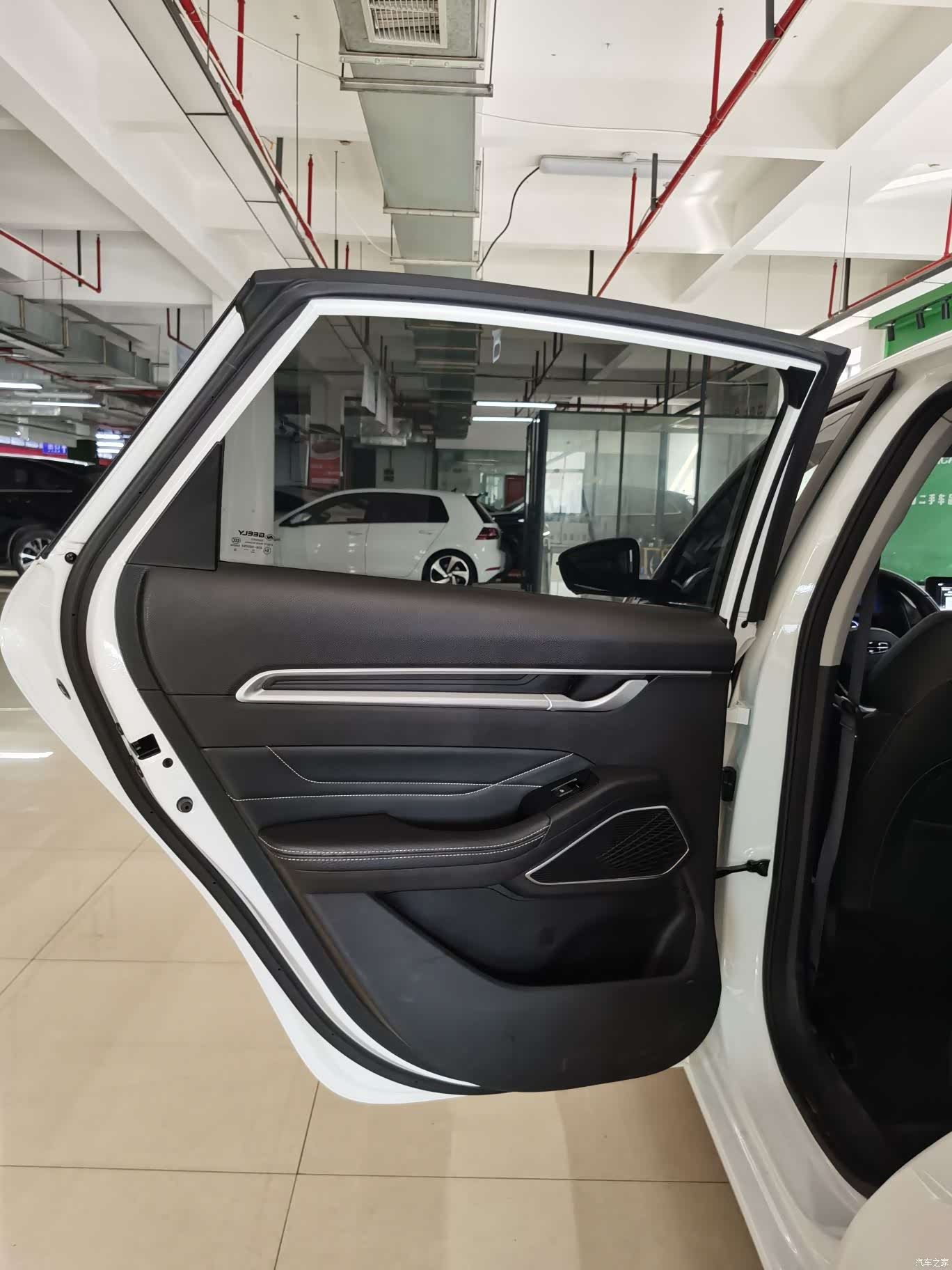 Geely Emgrand, 2023 10