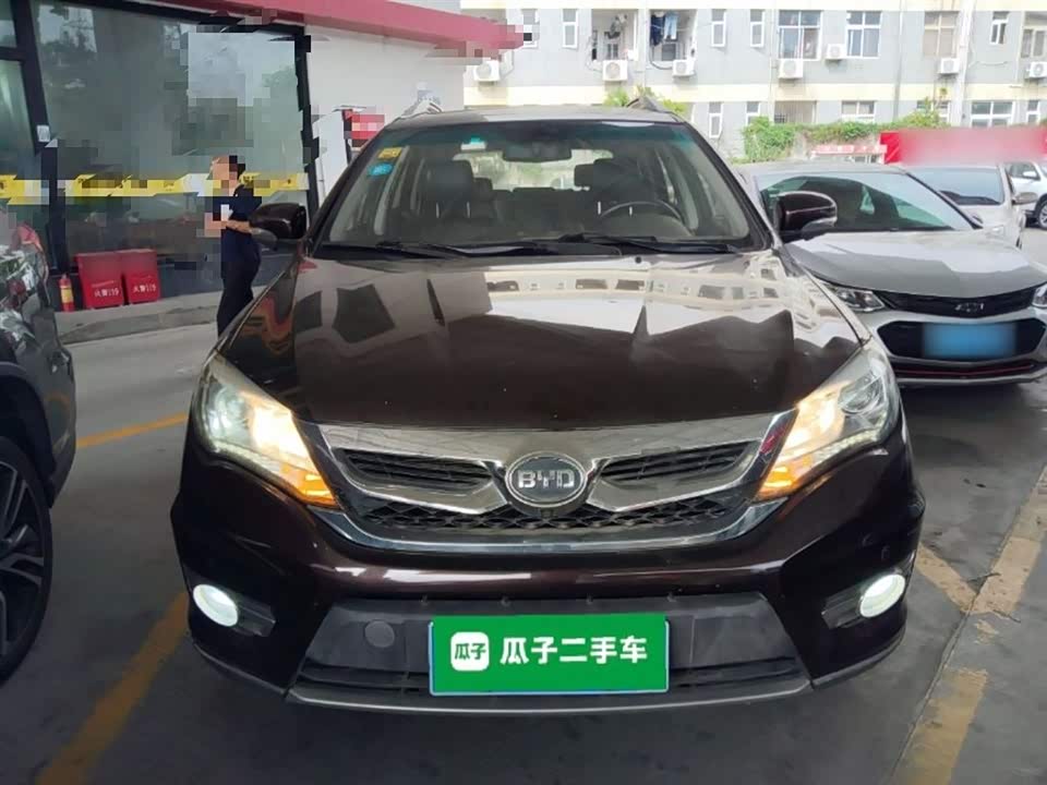 BYD S7