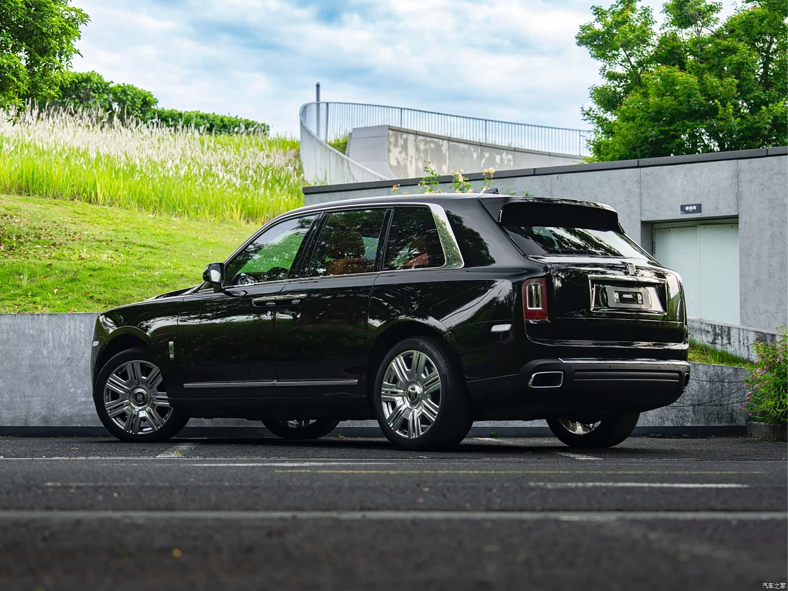 Rolls-Royce Cullinan, 2020 16