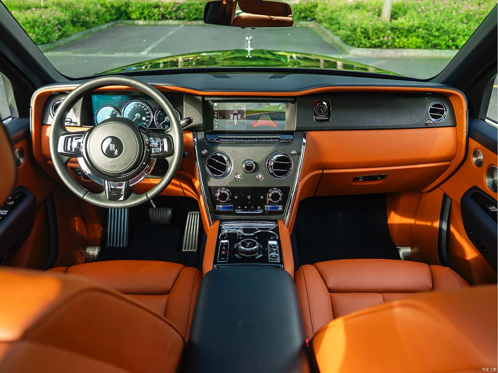 Rolls-Royce Cullinan, 2020 7