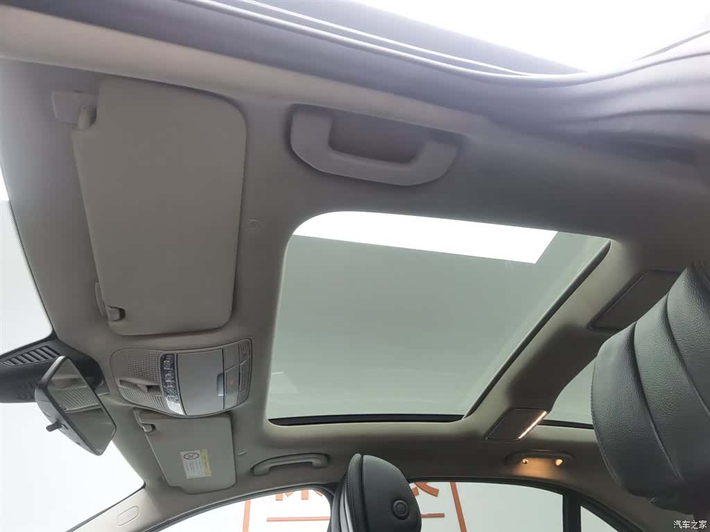 Mercedes-Benz C-Class, 2022 14