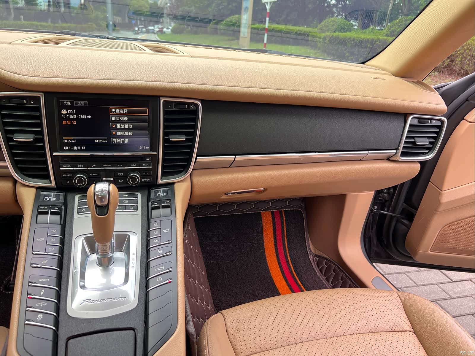 Porsche Panamera, 2011 8