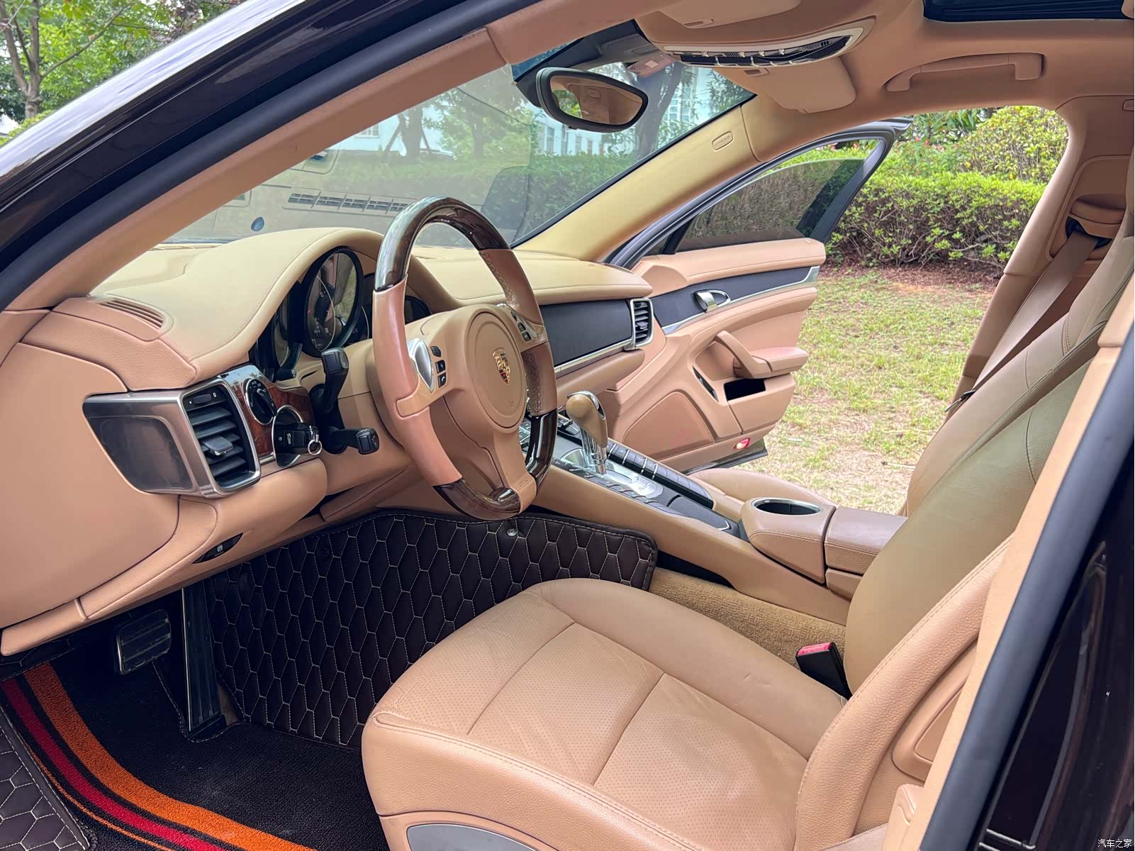Porsche Panamera, 2011 4