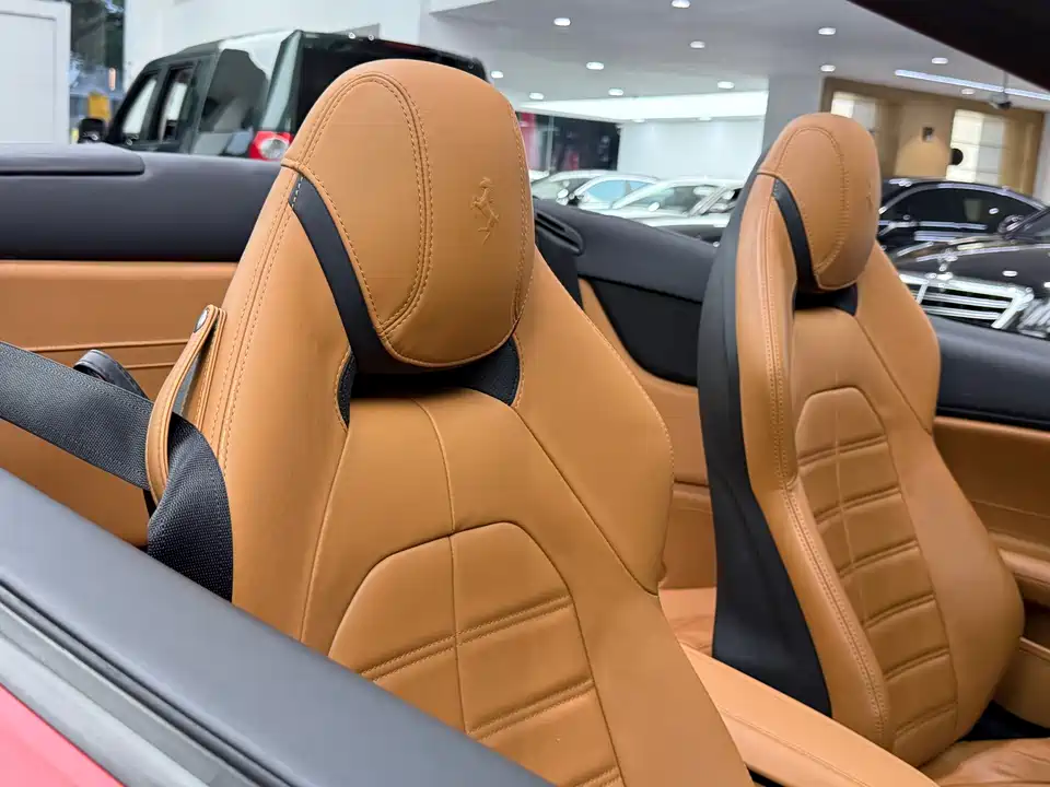 Ferrari California T