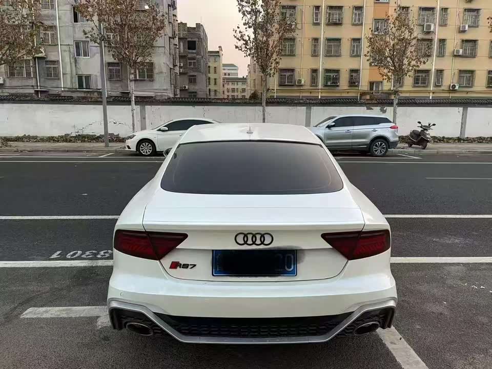 Audi A7