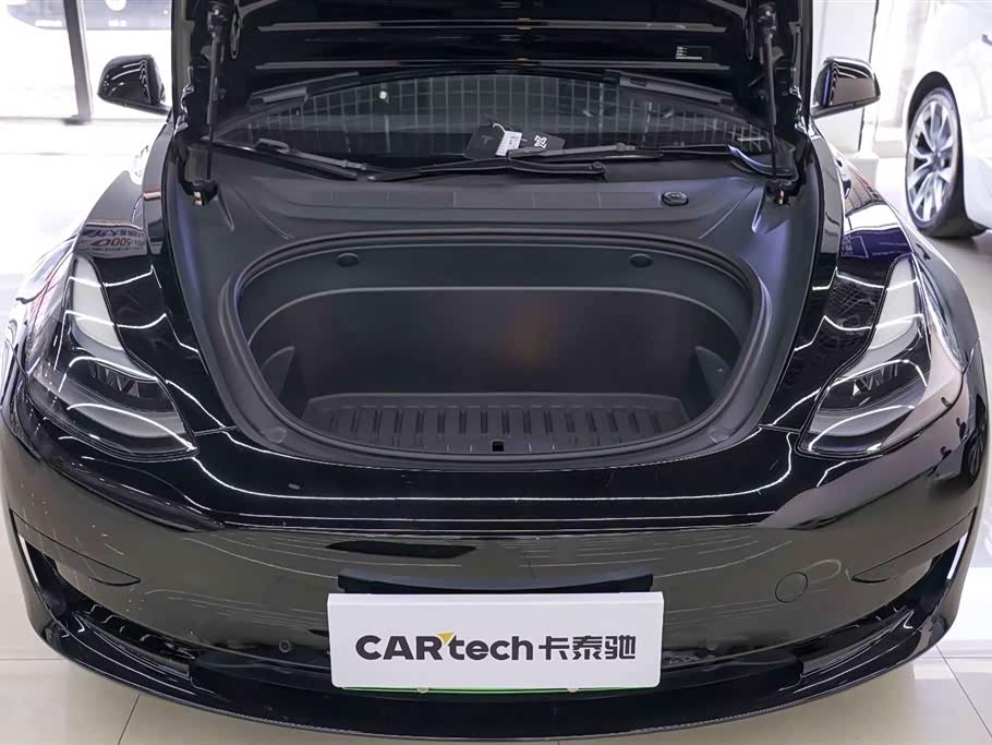 Tesla Model 3 Tesla Model 3
