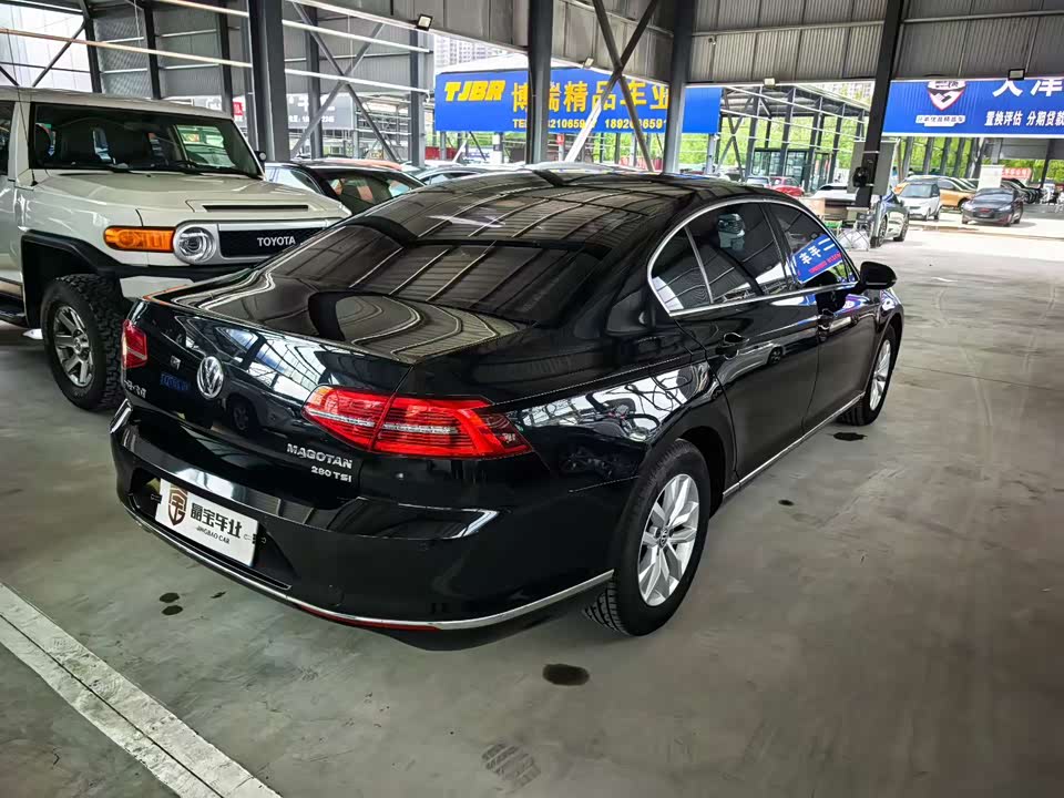 Volkswagen Magotan