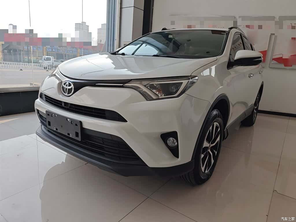 Toyota RAV4, 2018 1