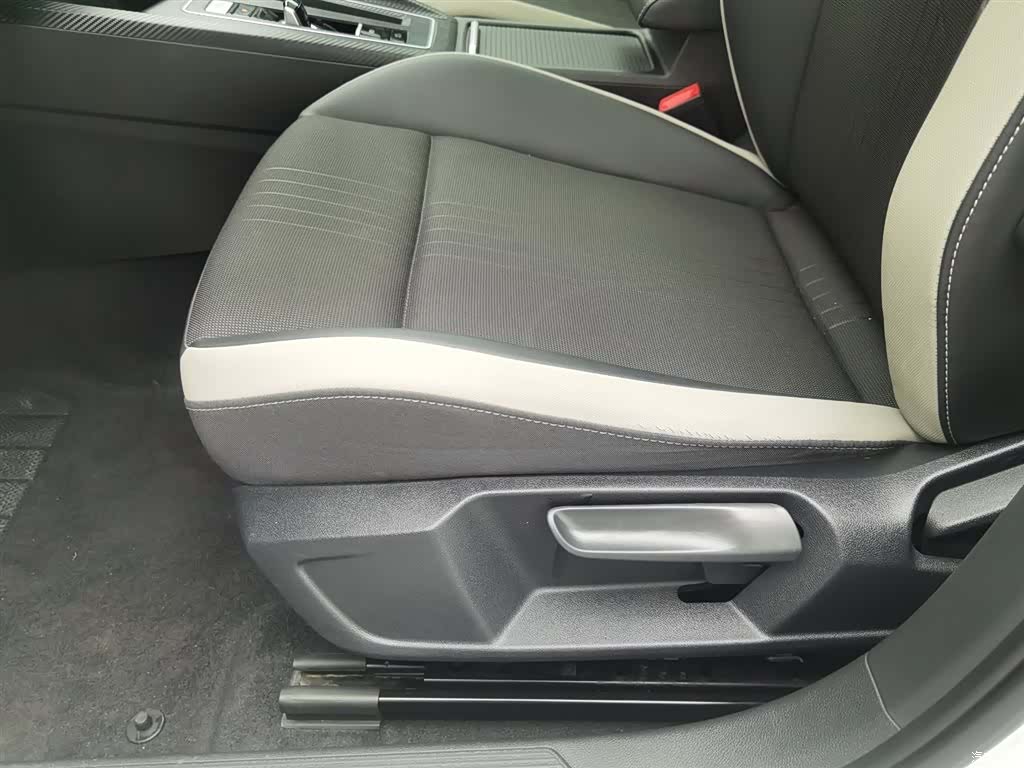 Volkswagen Golf, 2021 20