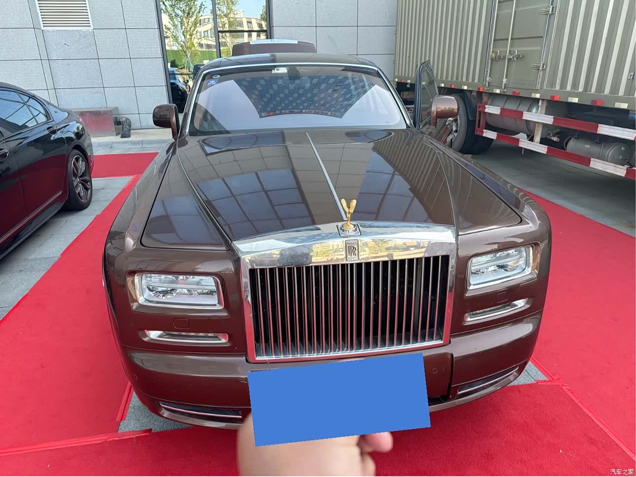 Rolls-Royce Phantom, 2016 1