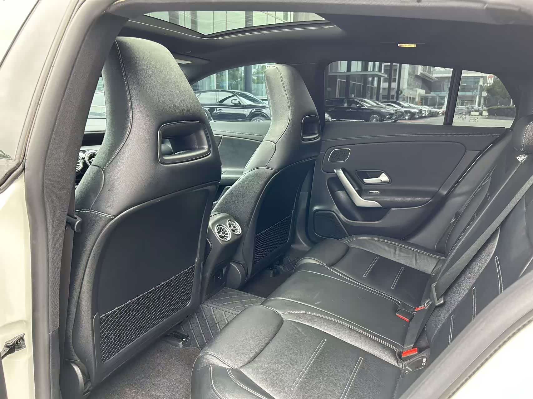 Mercedes-Benz CLA, 2022 12