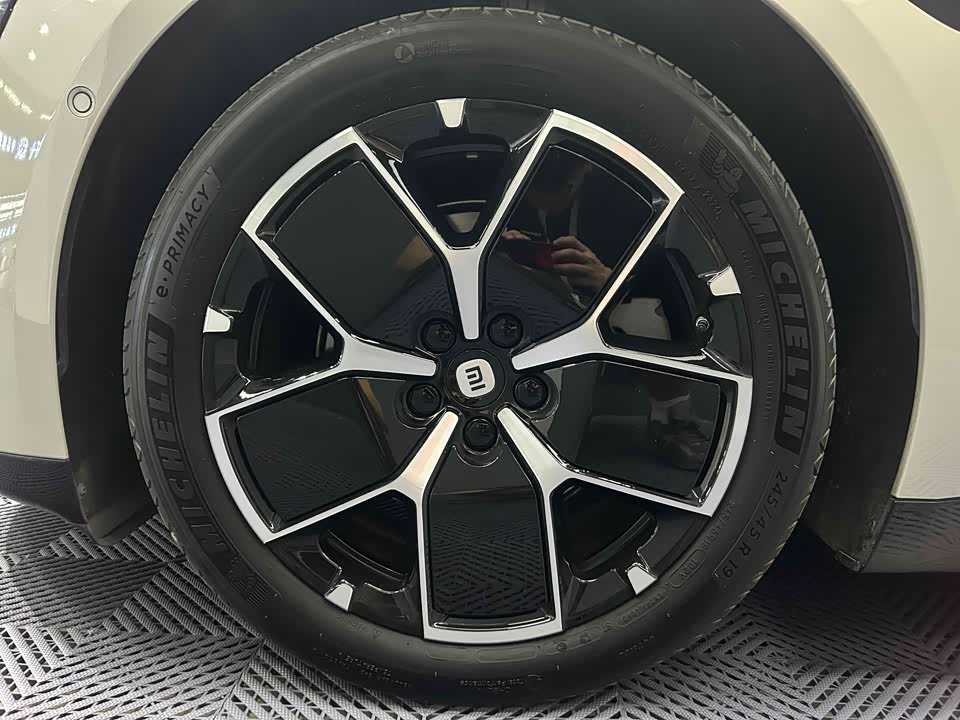 Xiaomi Xiaomi SU7 Xiaomi Xiaomi SU7