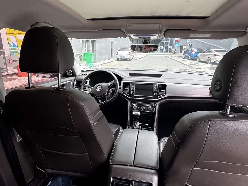 Volkswagen Tourang