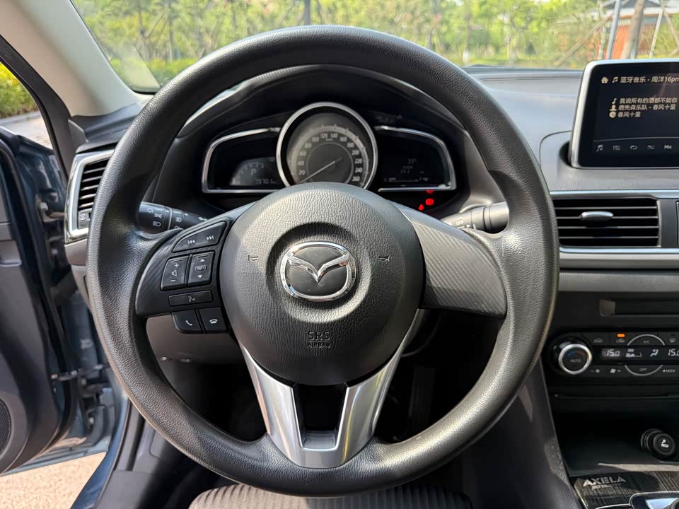Mazda 3 Angkesaila
