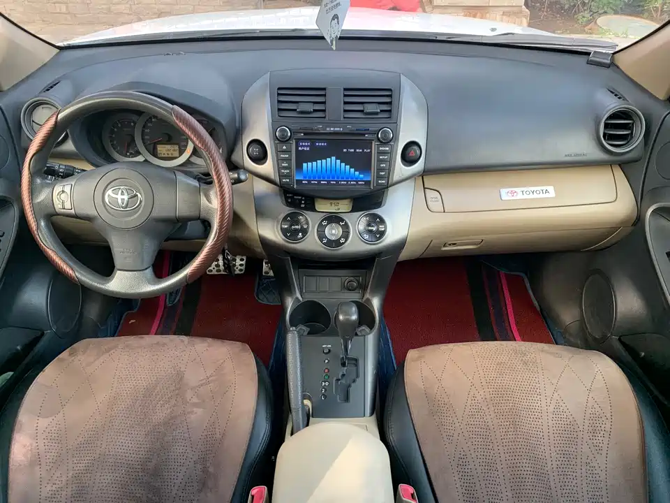 Toyota RAV4 Rongfang