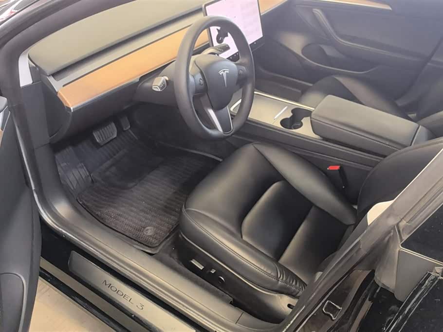 Tesla Model 3 Tesla Model 3
