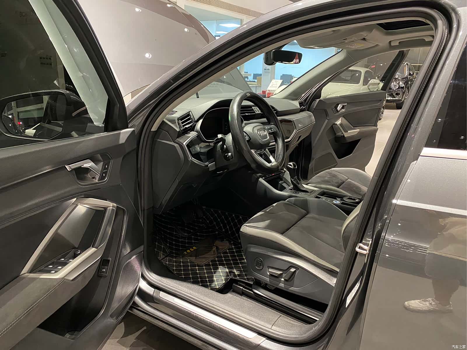 Audi Q3, 2022 7