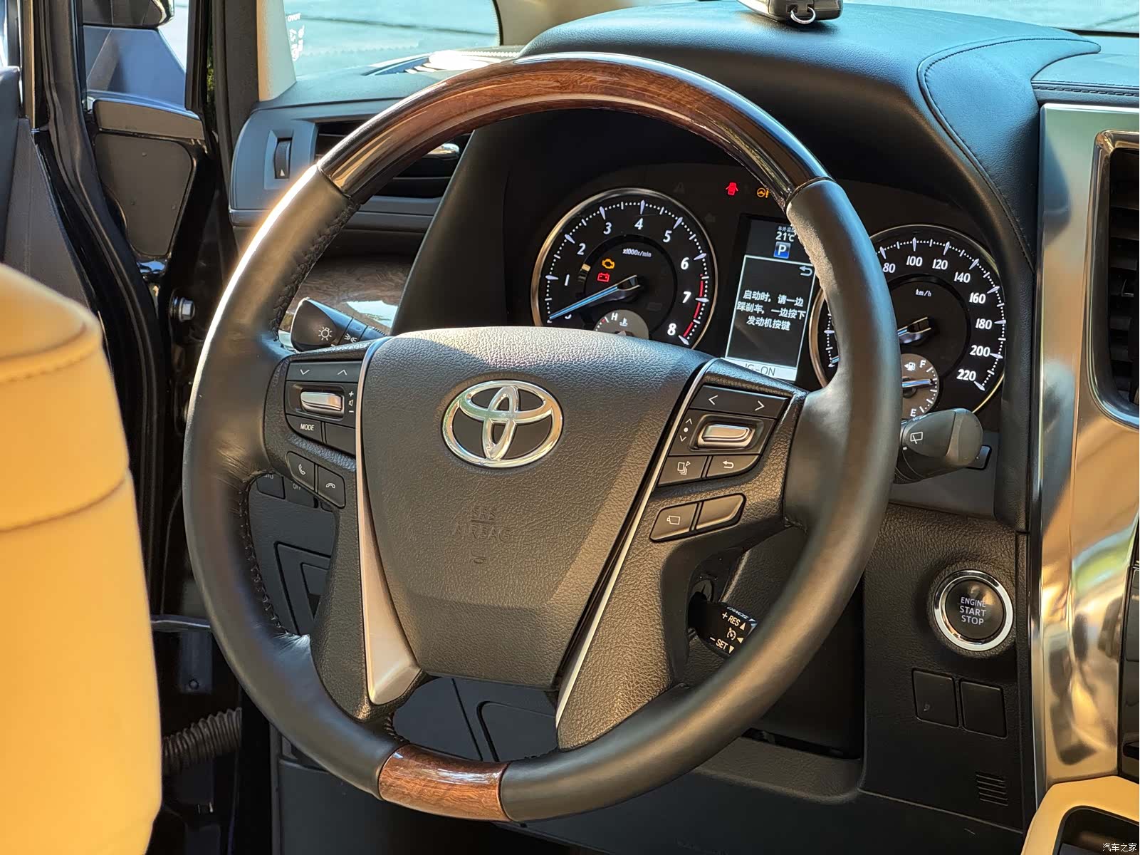Toyota Alphard, 2018 22