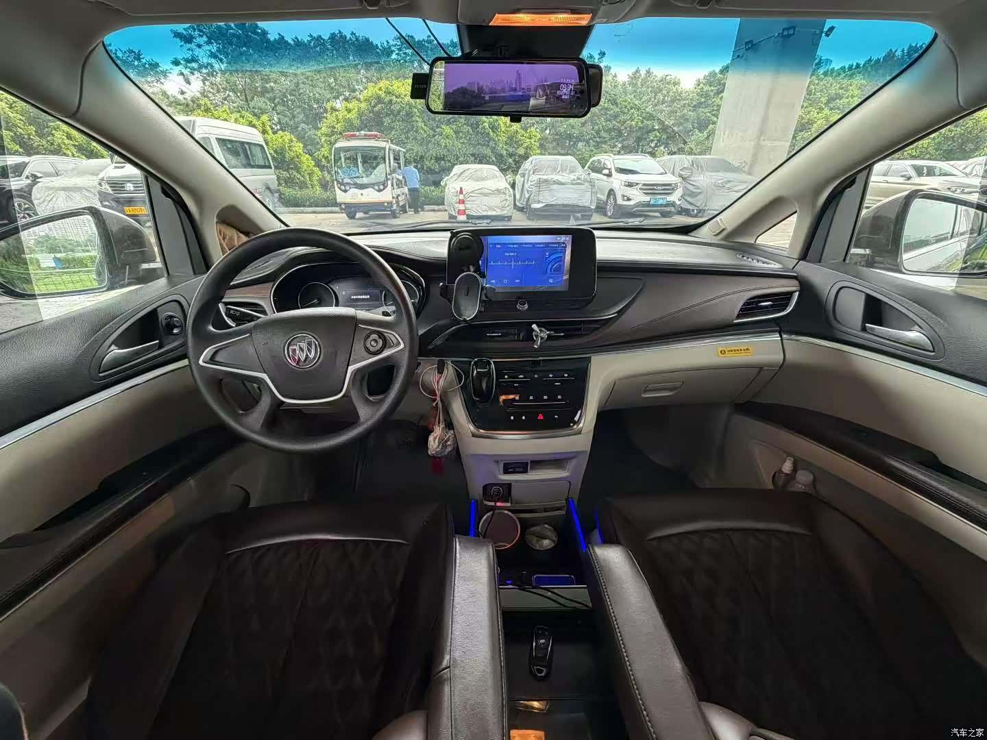 Buick GL8, 2021 9