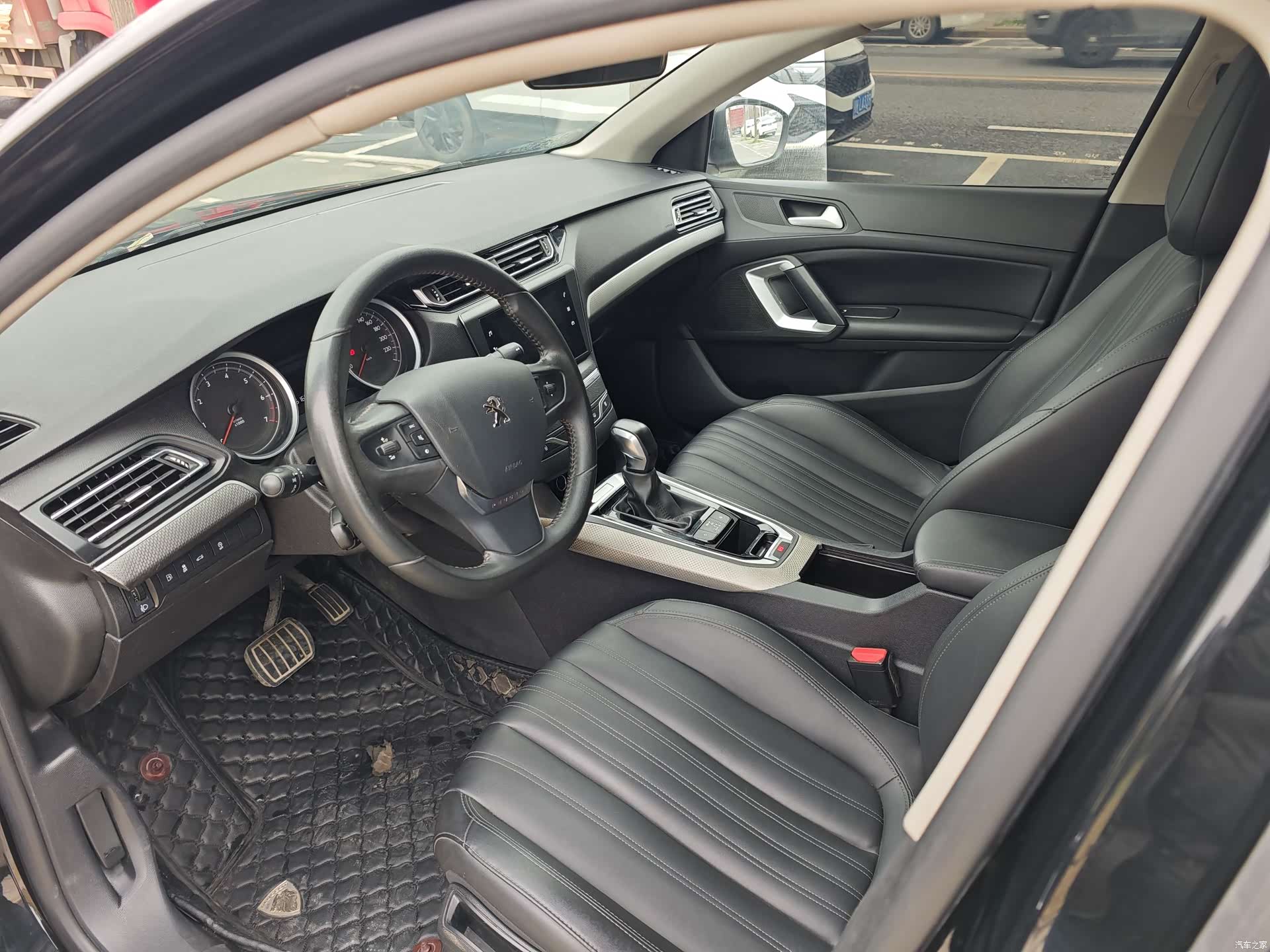 Peugeot 408, 2020 6