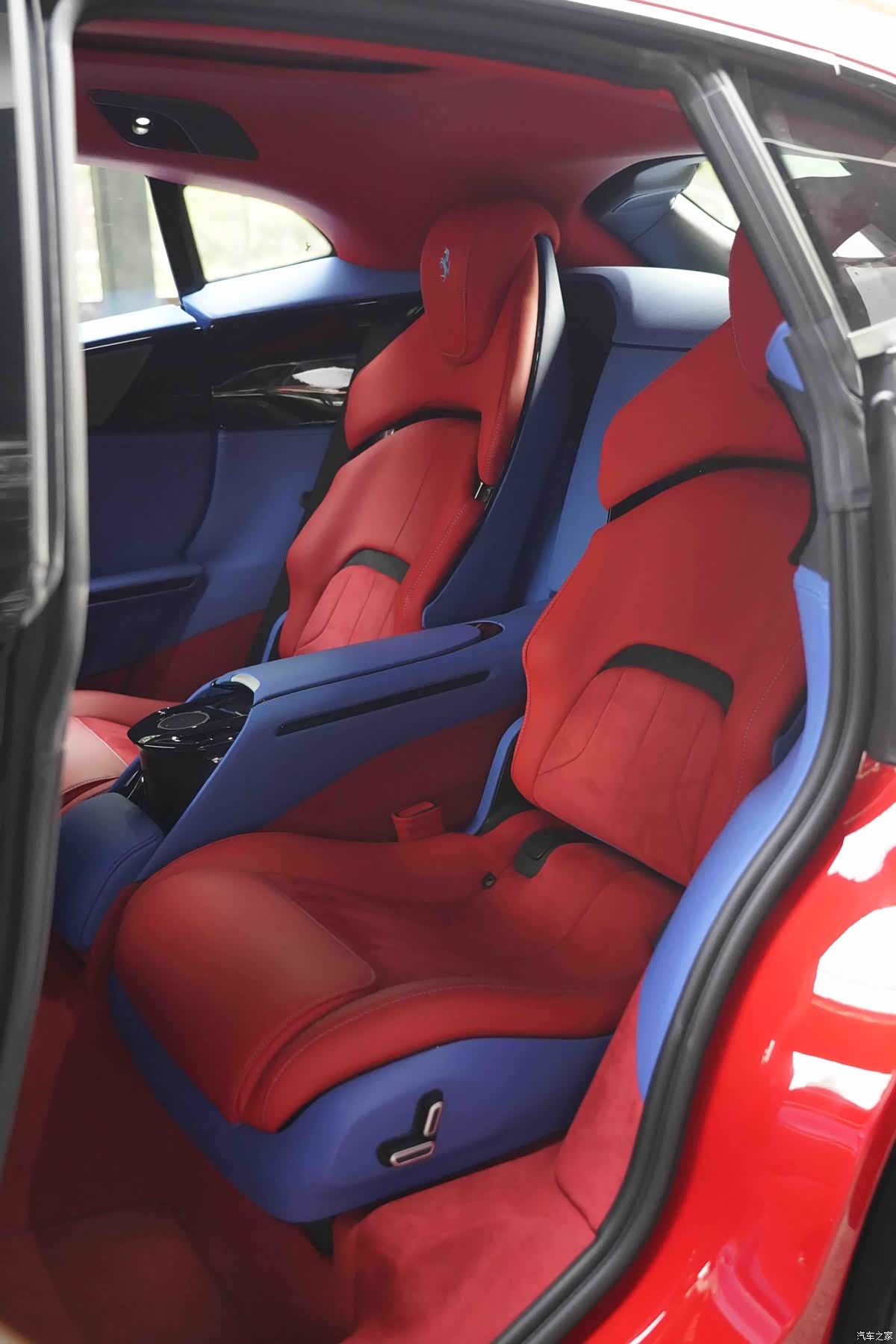 Ferrari Purosangue, 2025 17