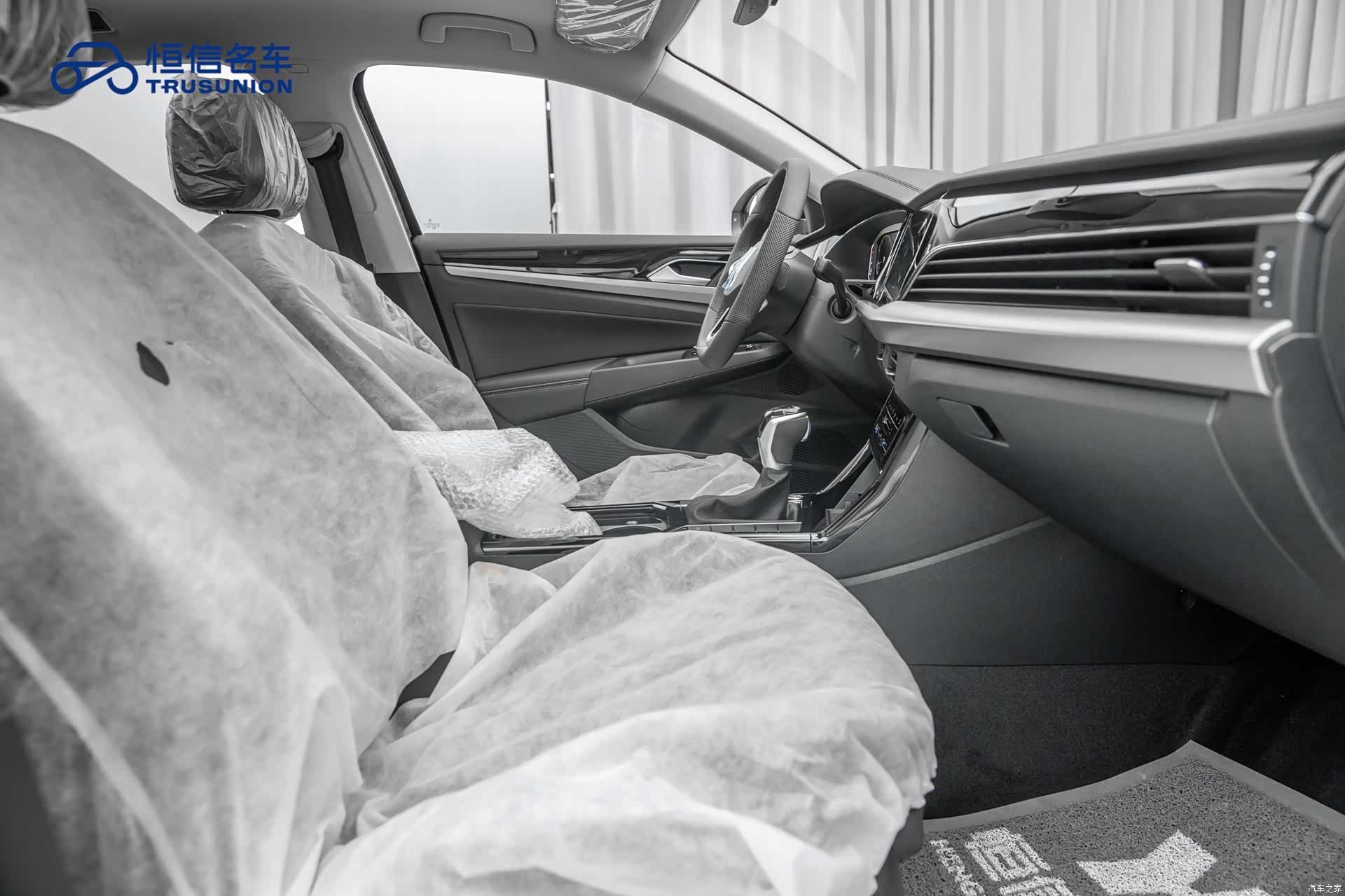 Volkswagen Passat, 2026 14