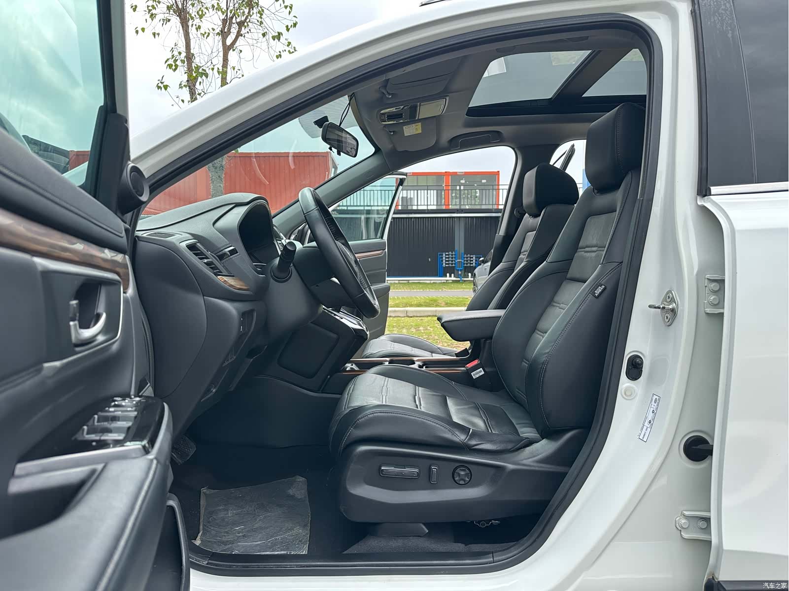 Honda CR-V, 2020 все фото