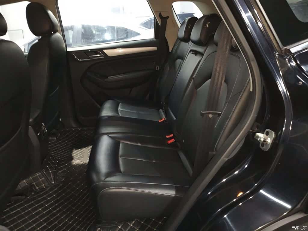 Roewe RX5, 2021 13