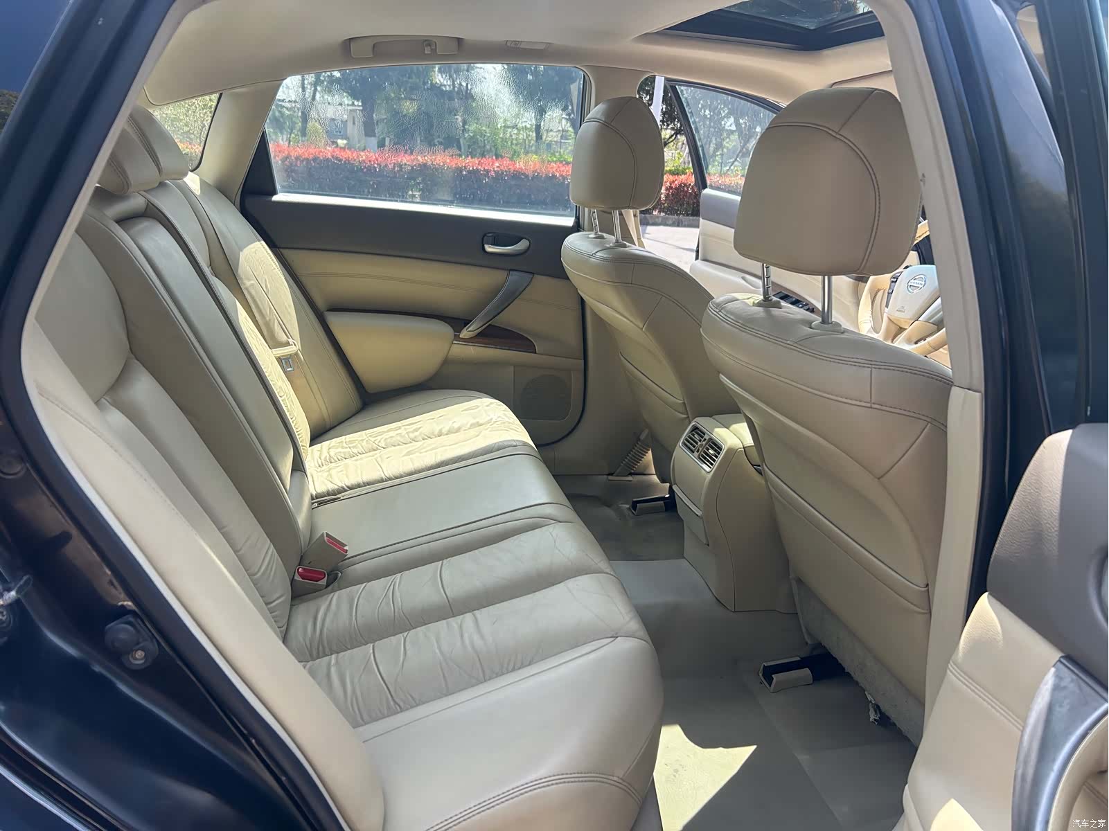 Nissan Teana, 2012 10