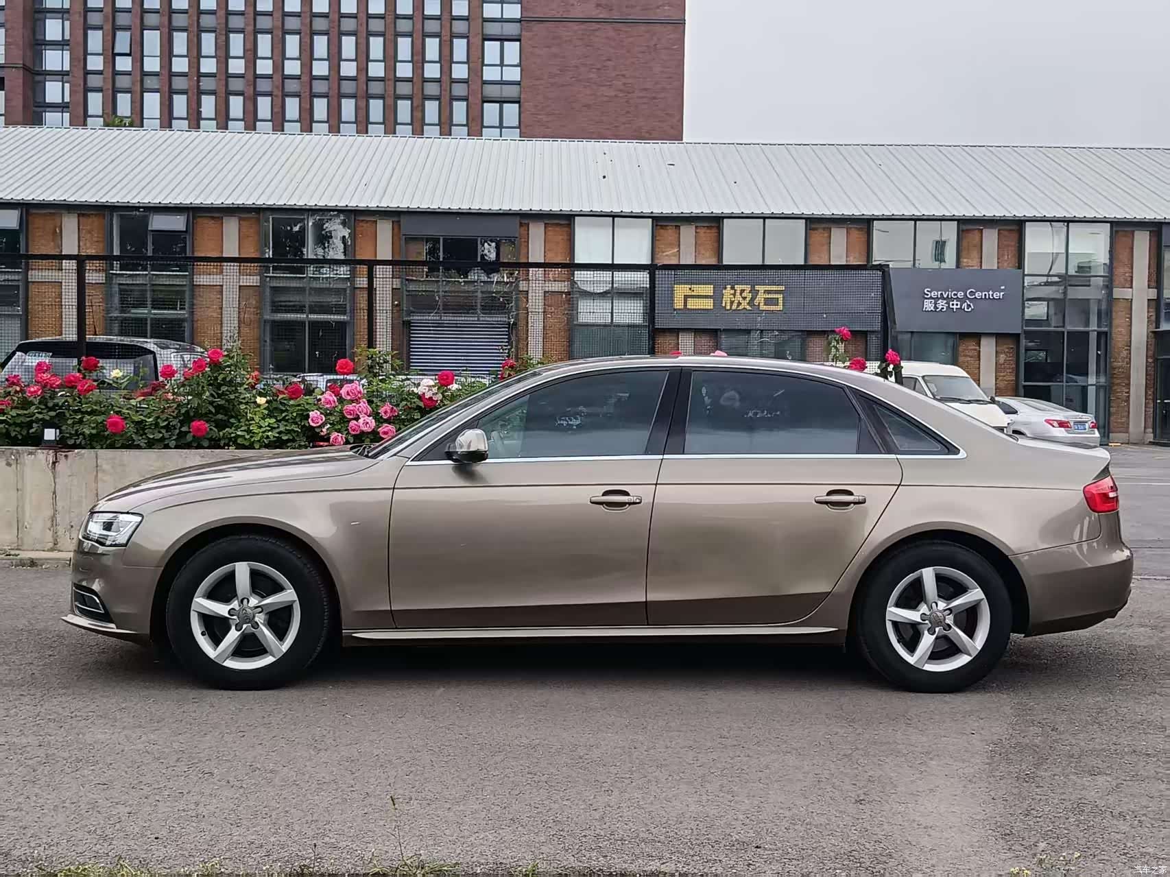 Audi A4L, 2012 24
