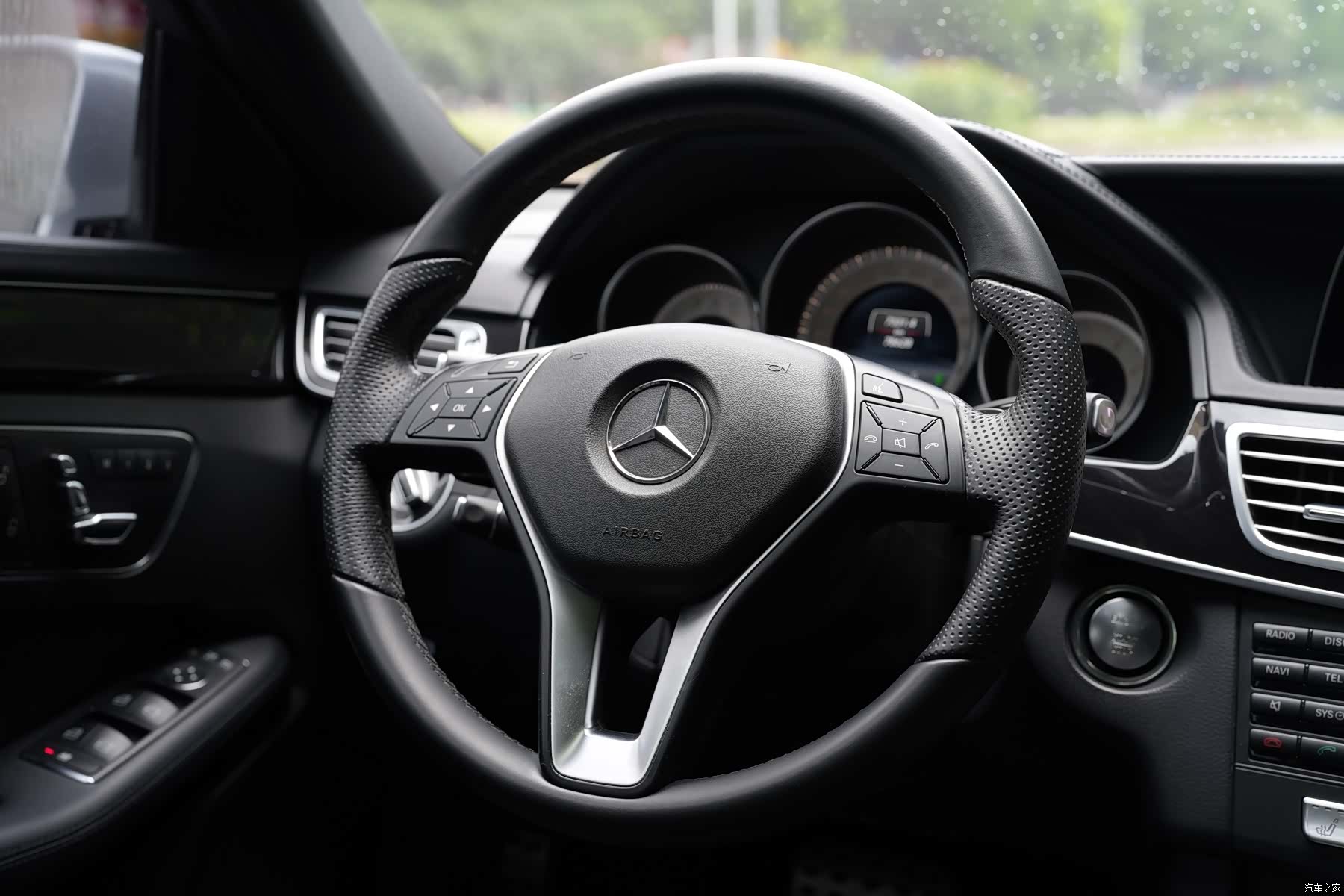 Mercedes-Benz E-Class, 2014 21