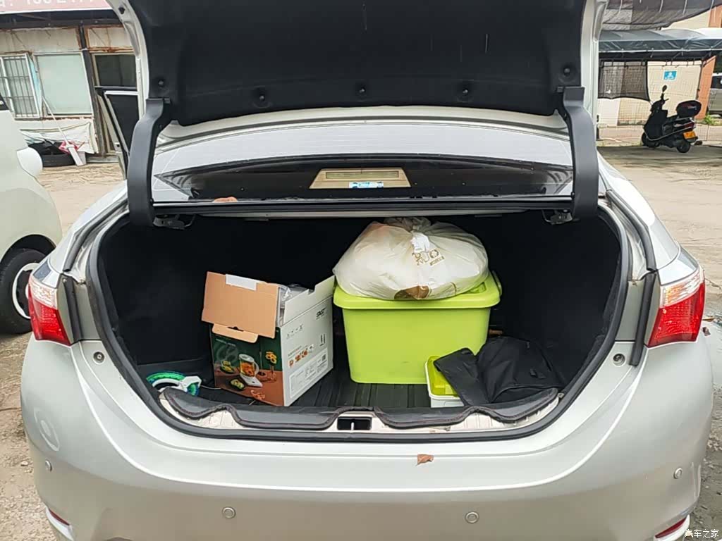 Toyota Corolla, 2014 19