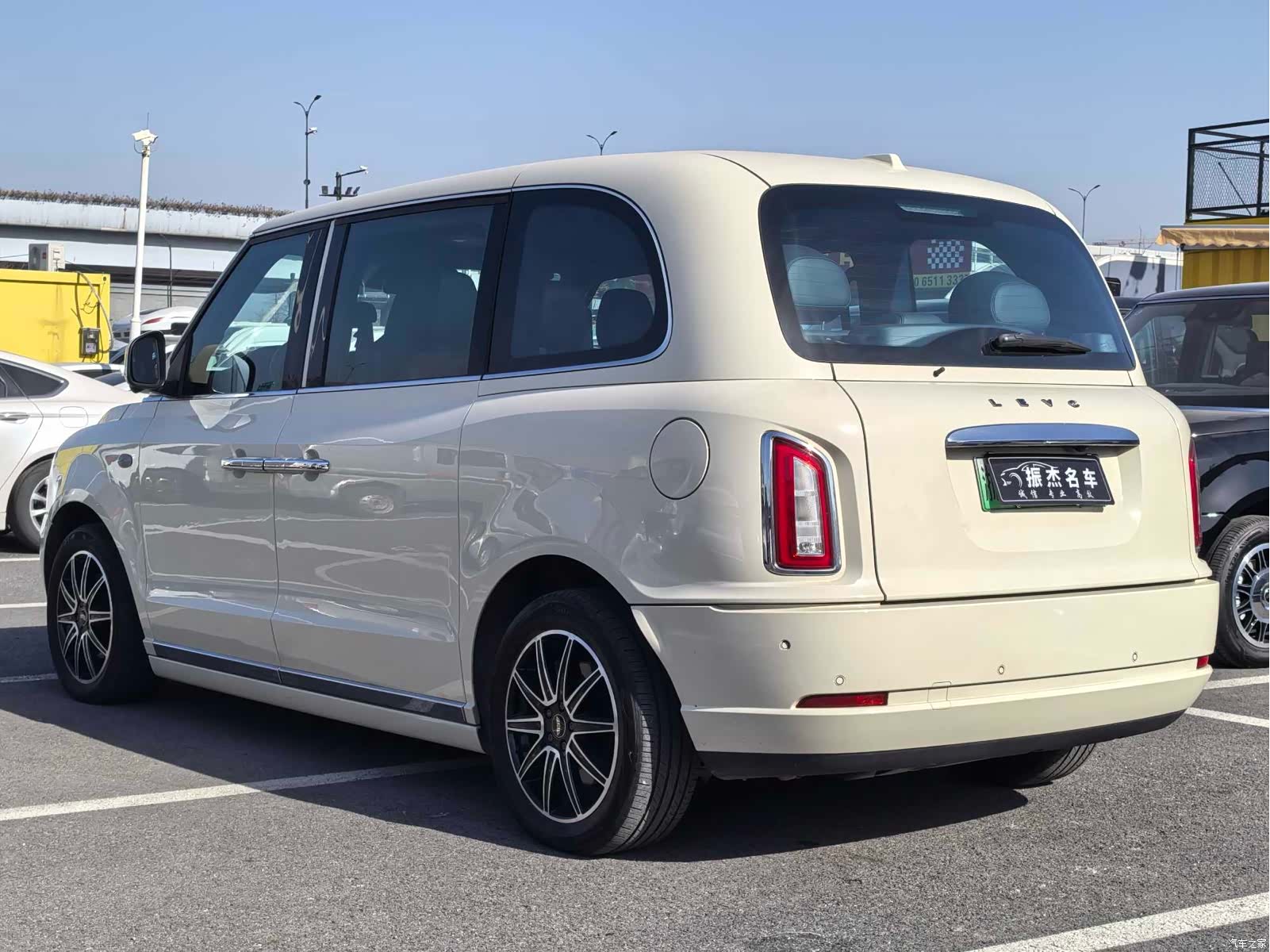 Lorinser LX, 2021 9