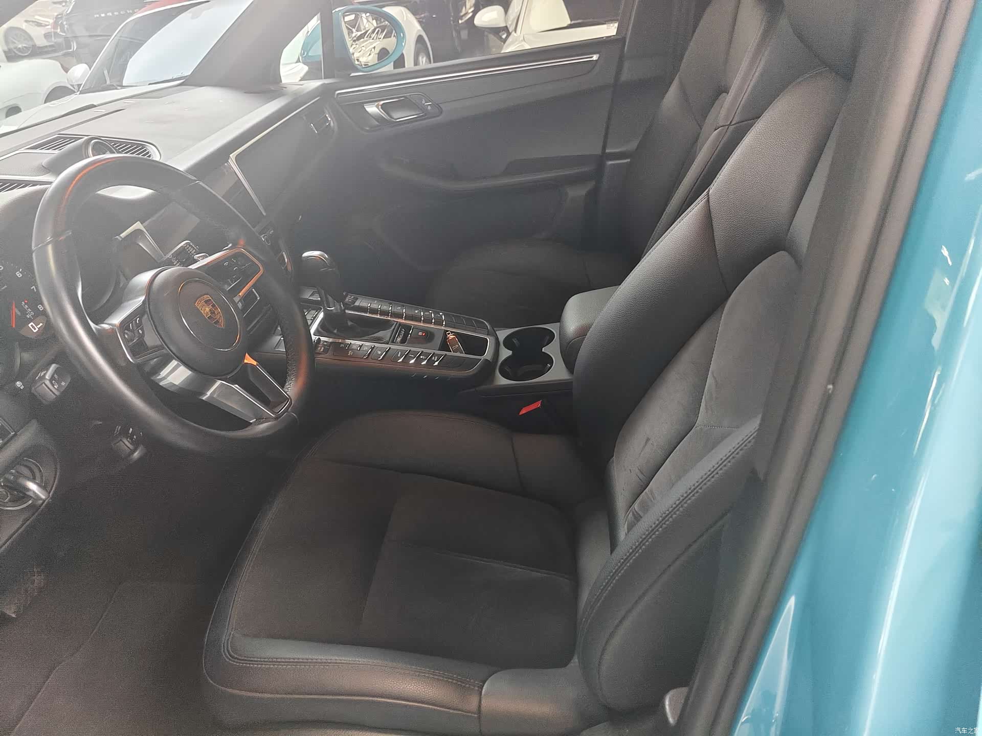 Porsche Macan, 2021 все фото