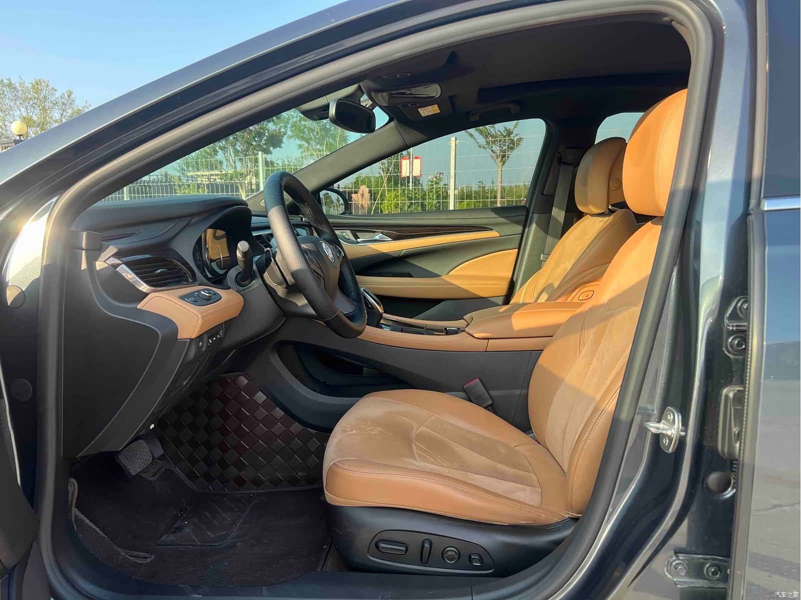Buick LaCrosse, 2019 все фото