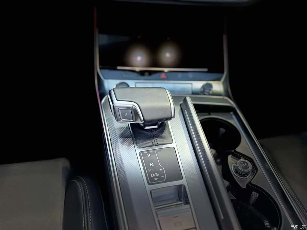 Audi A6L, 2024 10