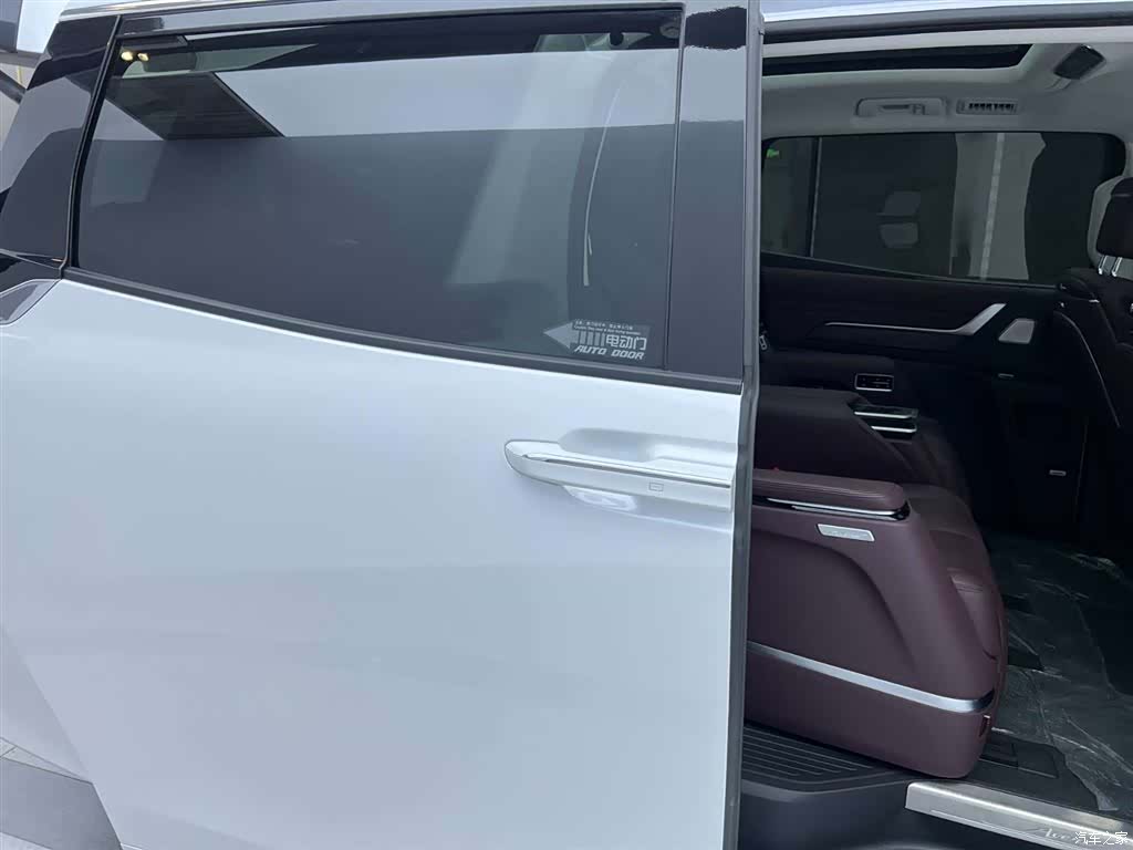 Buick Century, 2024 28