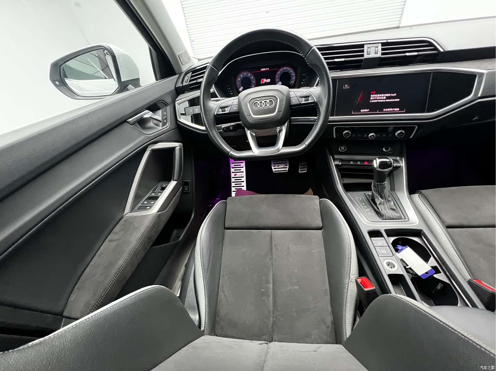 Audi Q3, 2022 9