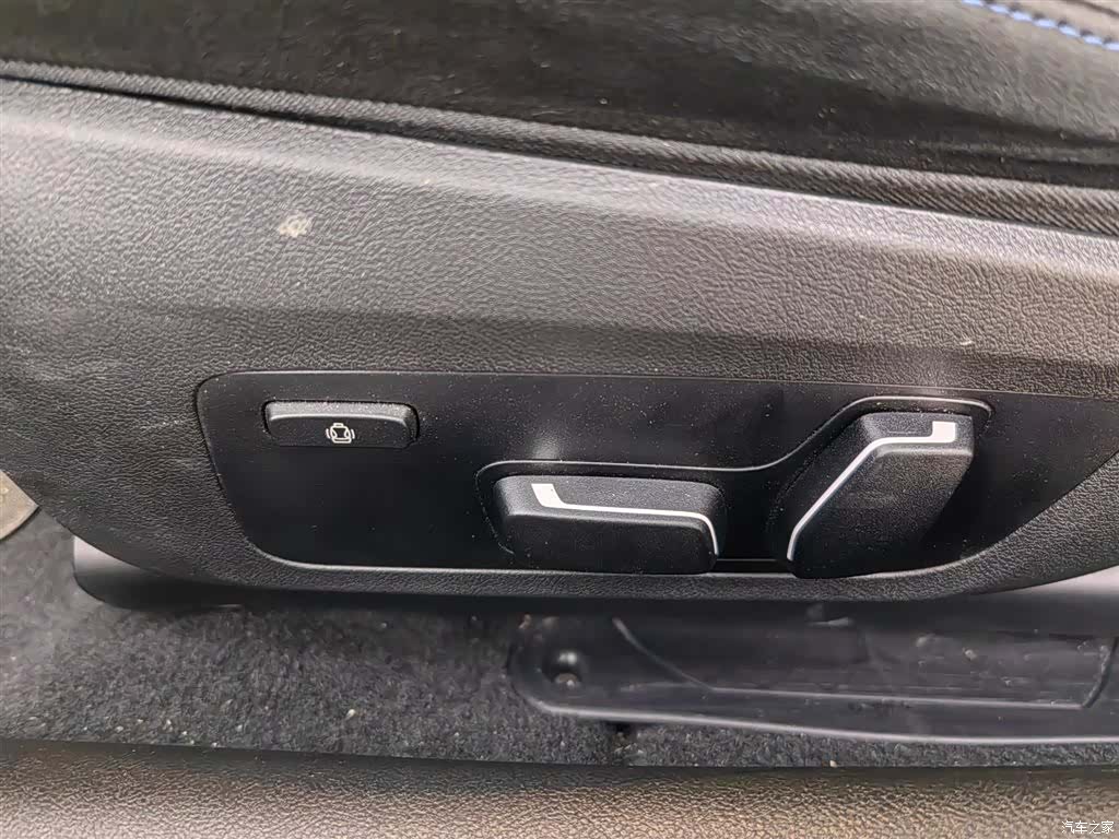 BMW 2 Series, 2025 10