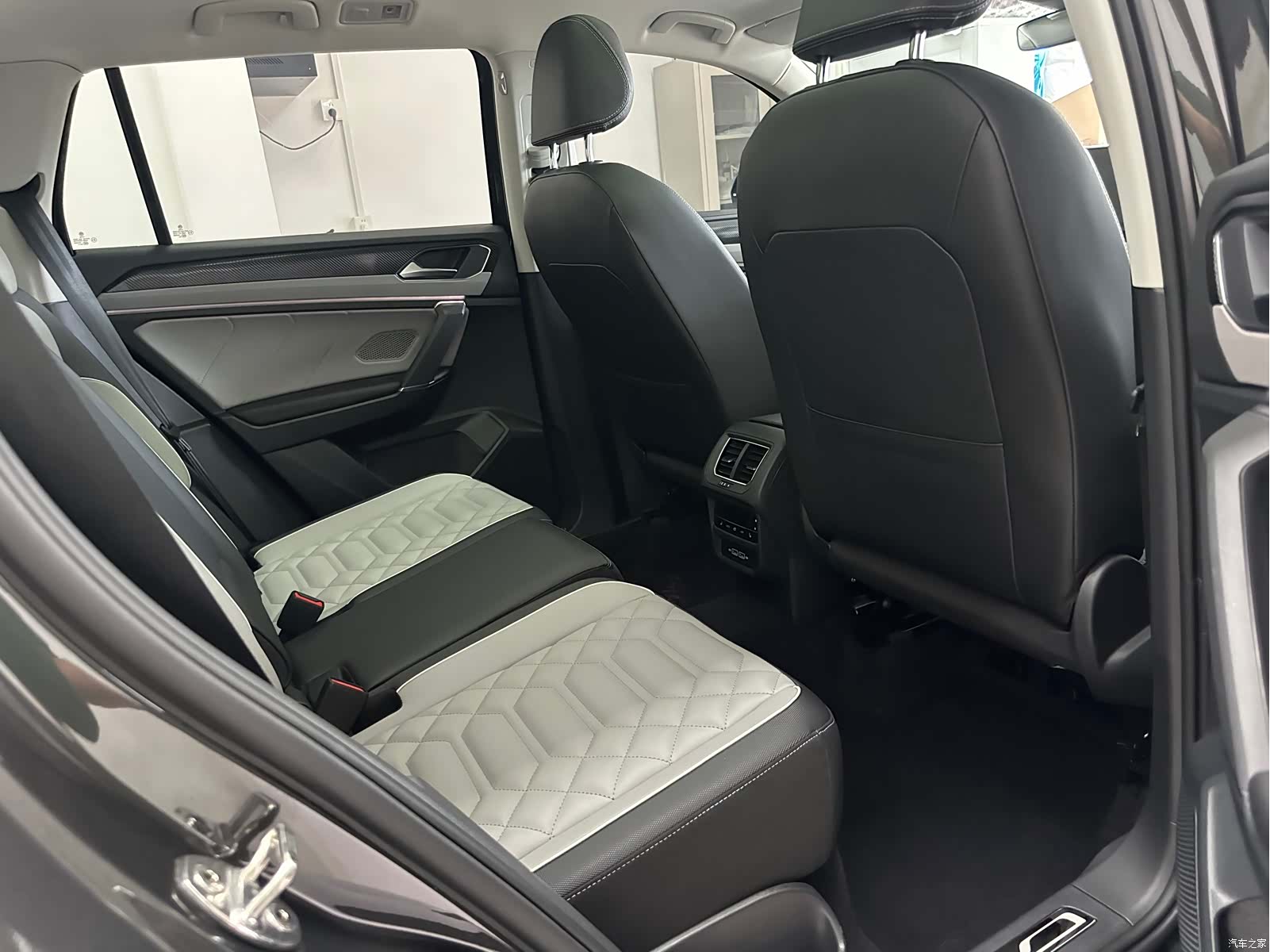 Volkswagen Tayron, 2023 26