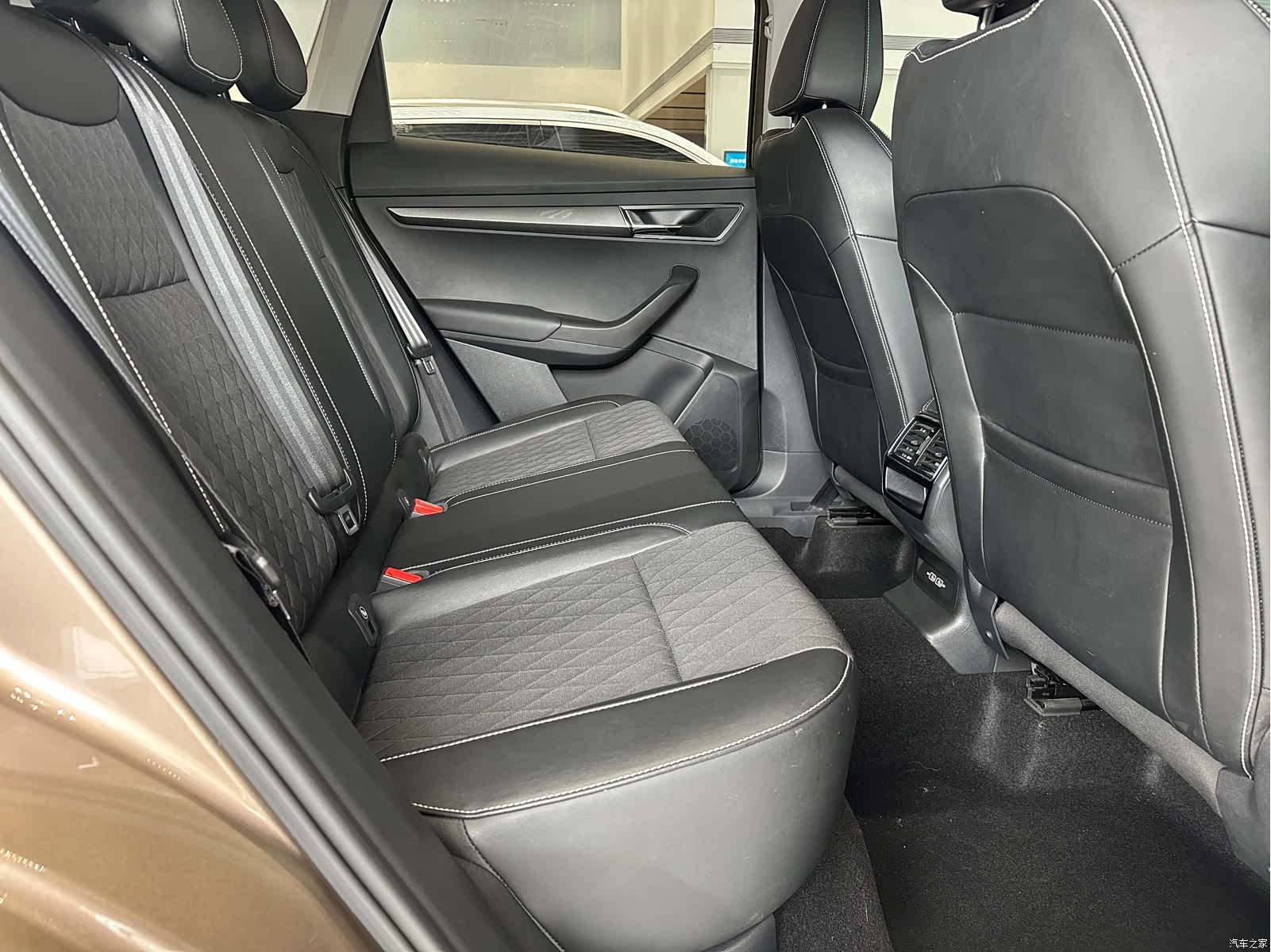 Skoda Karoq, 2020 12